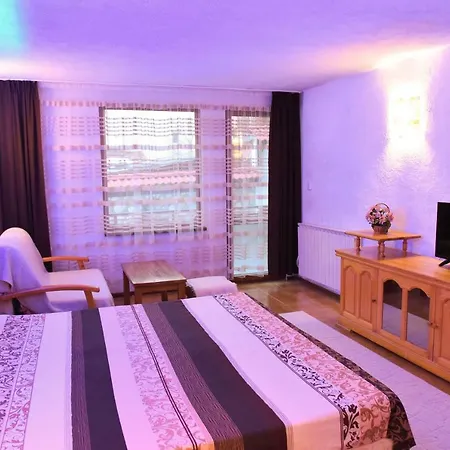 Hadjipopov House Pensión 3*