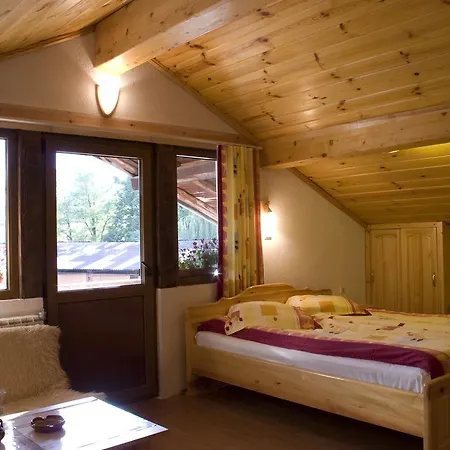Hadjipopov House 게스트하우스 3*