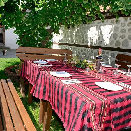 Hadjipopov House Guest house
