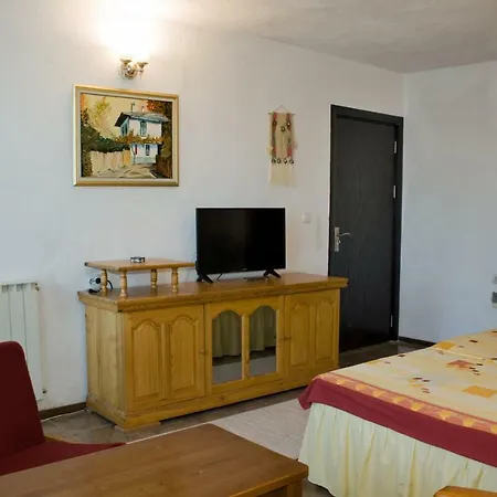 Hadjipopov House 3* 반스코